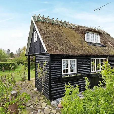 Cozy In With Sea View Semesterbostad *